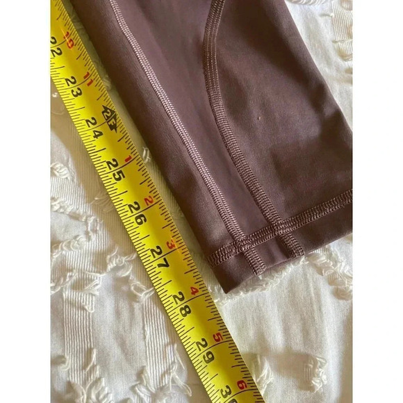Lululemon Leggings Women’s 6 City Core Tight *28" - Picture 8 of 9